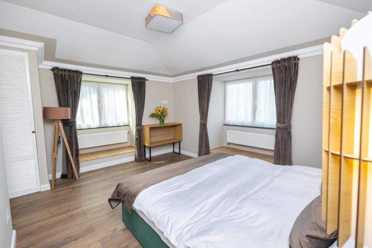 B59 Boutique Hotel Câmpulung Moldovenesc Dış mekan fotoğraf