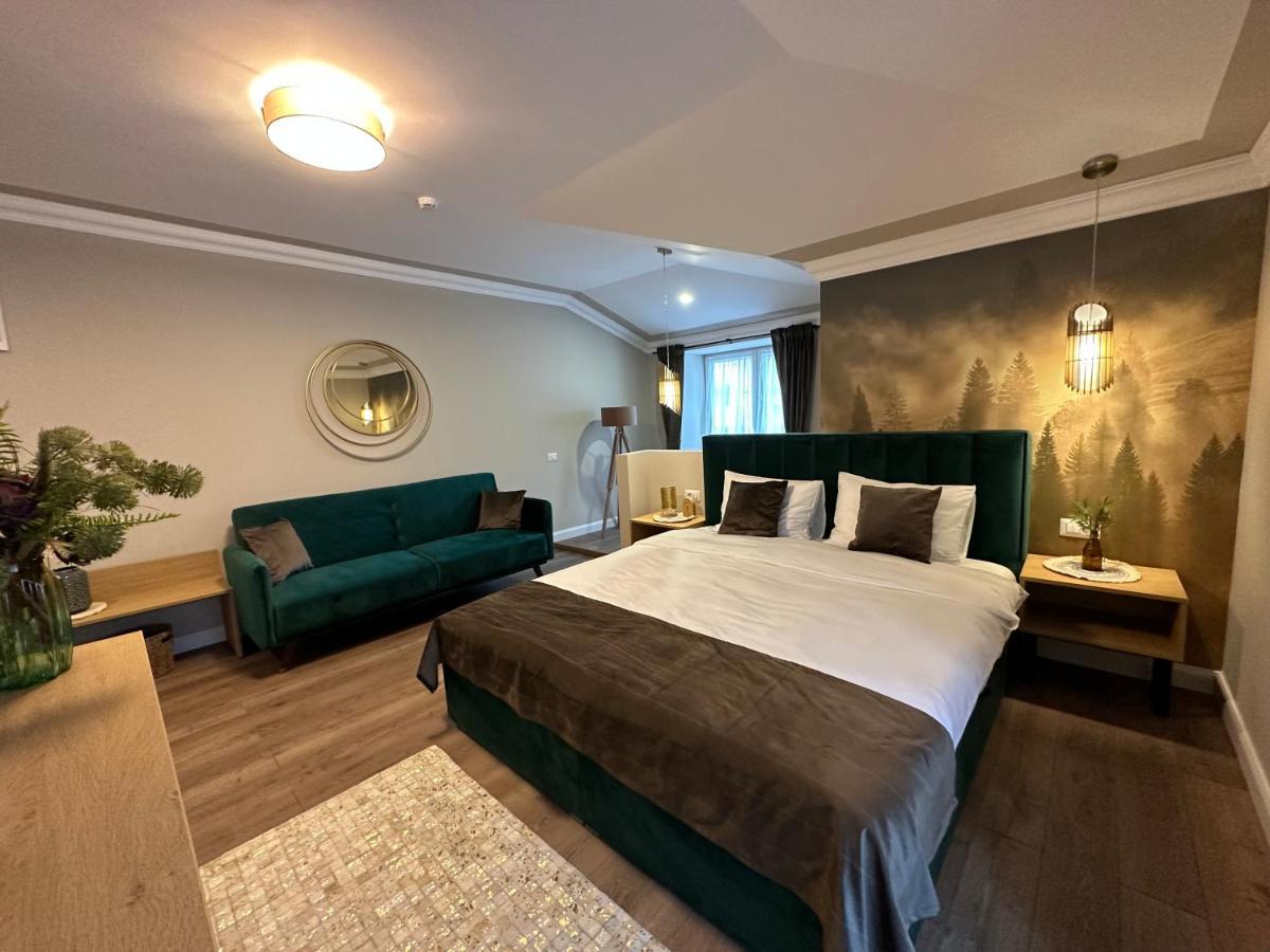 B59 Boutique Hotel Câmpulung Moldovenesc Dış mekan fotoğraf