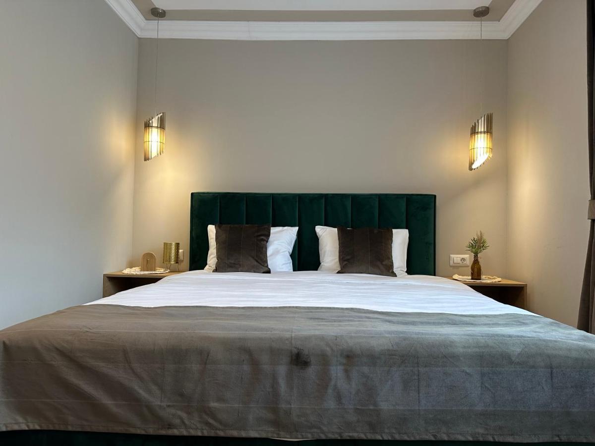 B59 Boutique Hotel Câmpulung Moldovenesc Dış mekan fotoğraf
