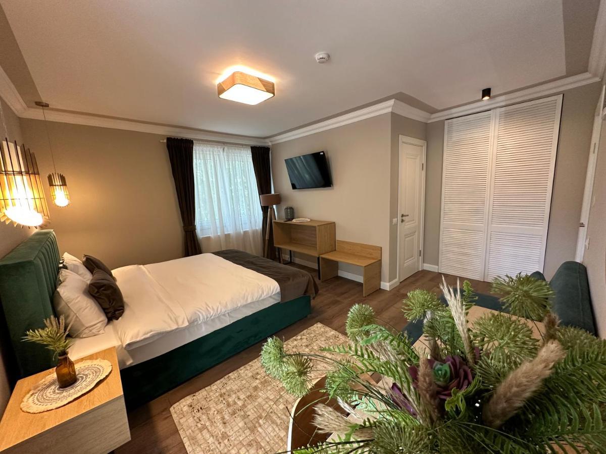 B59 Boutique Hotel Câmpulung Moldovenesc Dış mekan fotoğraf
